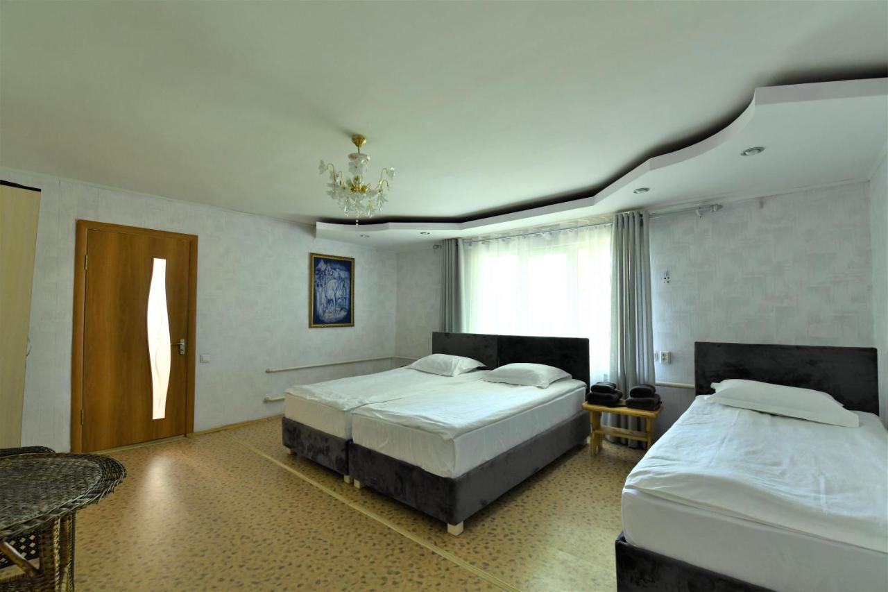 Jamilya'S B&B Guest House 卡拉科尔 外观 照片